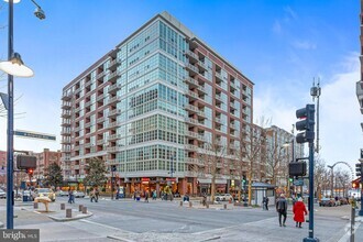 Building Photo - 157 Fleet St