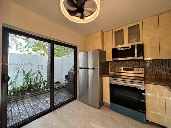 Foto del edificio - 20940 Bay Ct