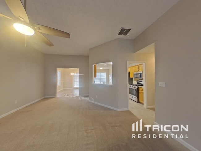 Building Photo - 455 Pebble Blvd