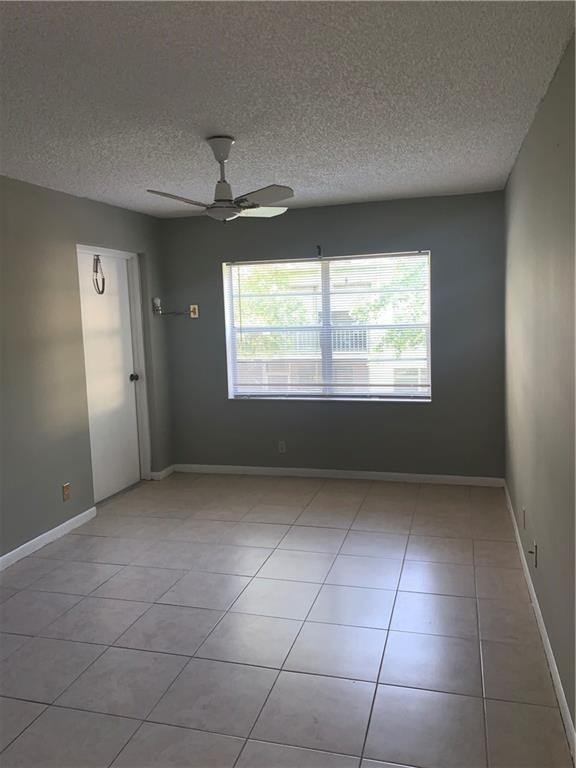 Foto del edificio - 4143 NW 90th Ave