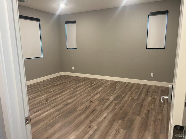 Building Photo - 5371 Elan Dr