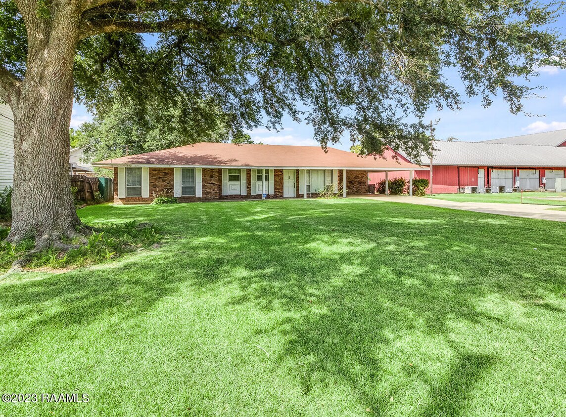 Primary Photo - 100 S Beadle Rd