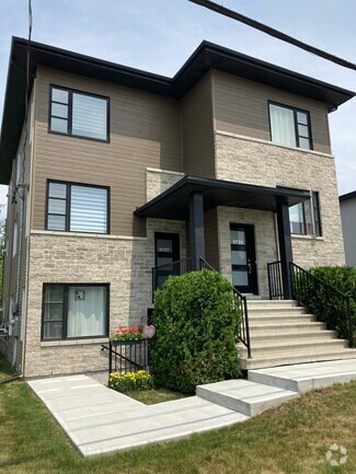 Building Photo - 9725 Rue Henri-Piché