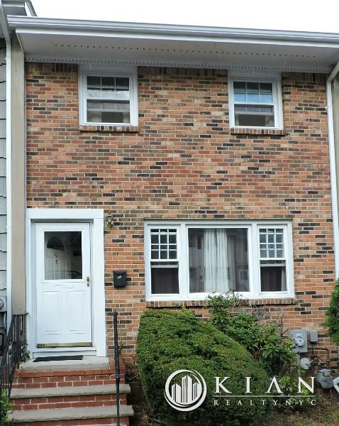 Primary Photo - 42 Sharon Dr