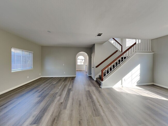 Foto del edificio - 370 Hibiscus Ln