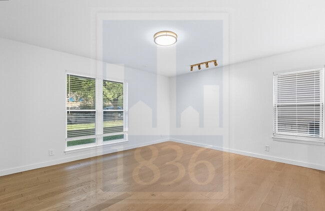 Foto del edificio - 1705 Deerfield Dr