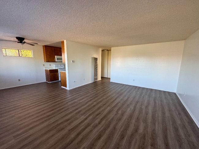 Foto del edificio - 121 Yorkshire Ct