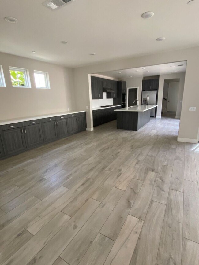Foto del edificio - Beautiful Home - Plan 3 4BR/4.5BA in Casavia