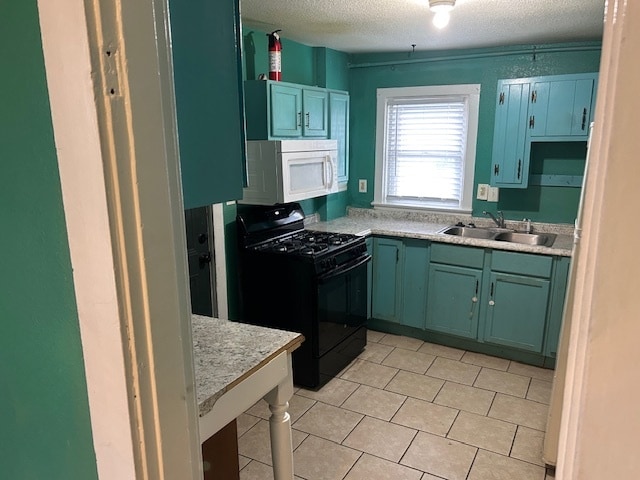Kitchen - 426 N Warman Ave