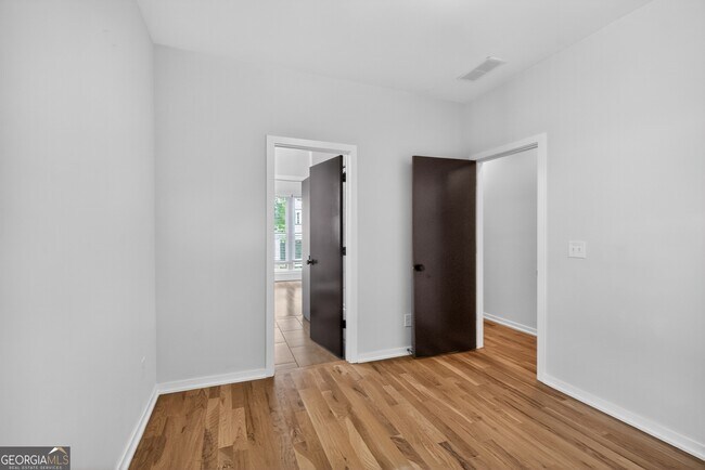Foto del edificio - 454 Calhoun St NW