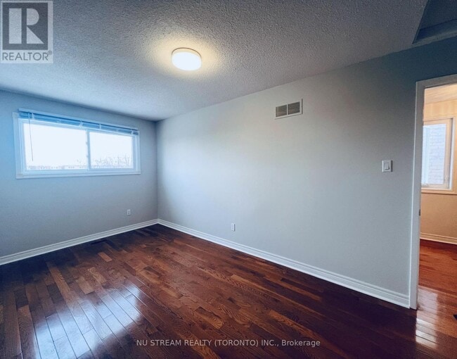 Building Photo - 151 Woodhall Rd