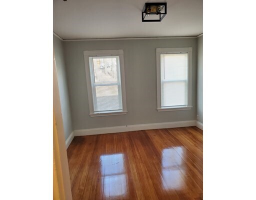 Building Photo - 152 Beale St