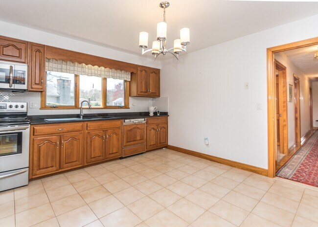 Foto del edificio - 80 Woodcliff Dr