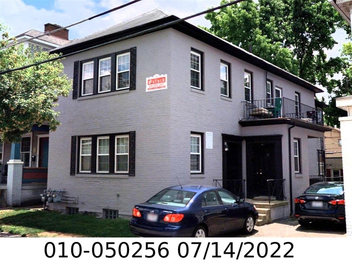 Building Photo - 37 E Woodruff Ave