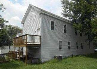 Building Photo - 106 W Railroad Ave