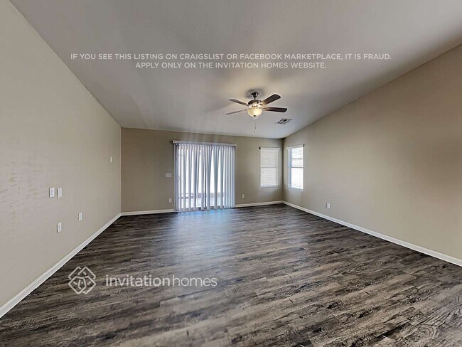 Foto del edificio - 14836 W Windrose Dr
