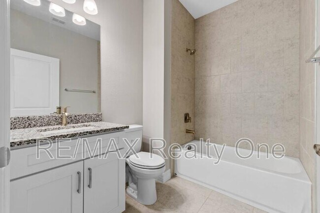 Foto del edificio - 887 E Weldon Ct