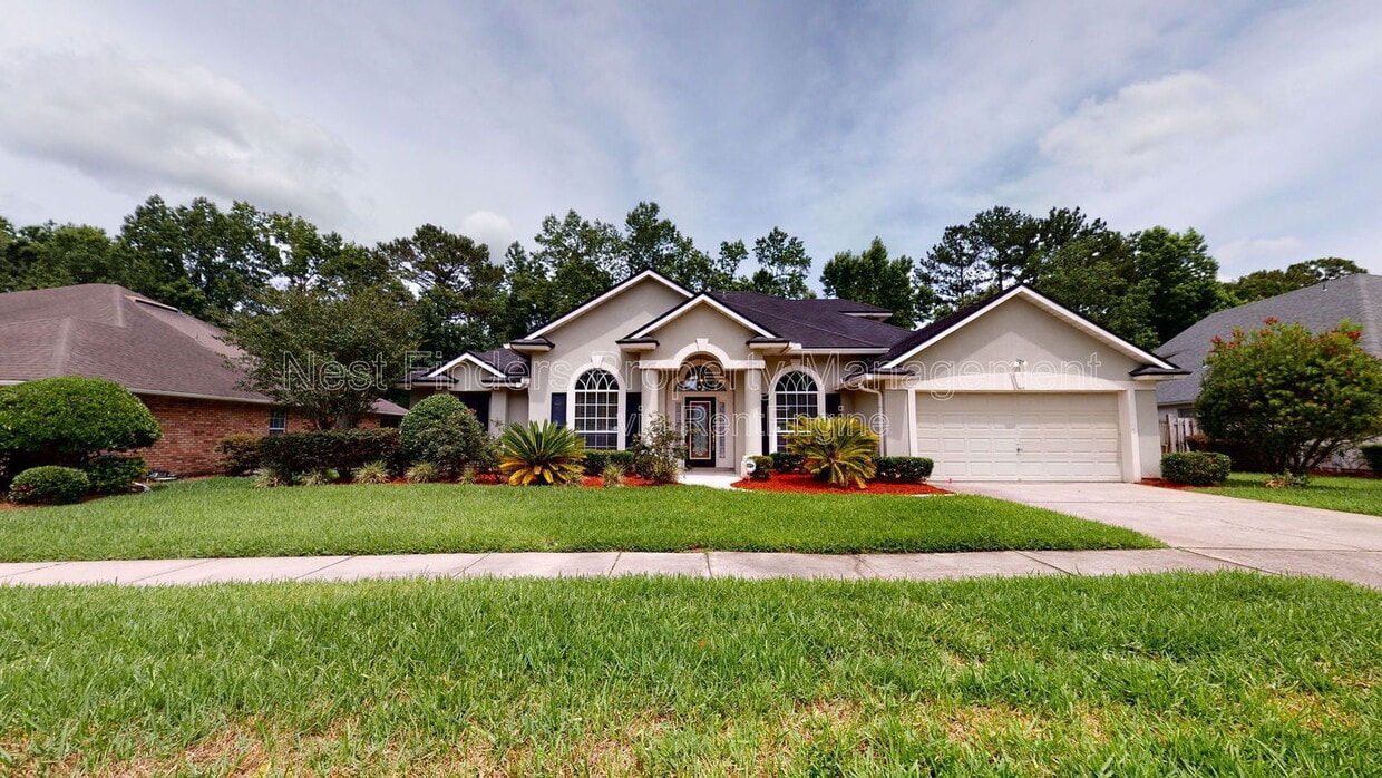 Primary Photo - 11861 Lake Fern Dr