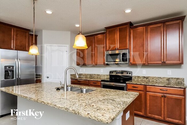 Foto del edificio - 6409 Trent Creek Dr