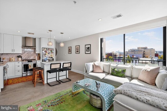 Building Photo - 1634 14th St NW