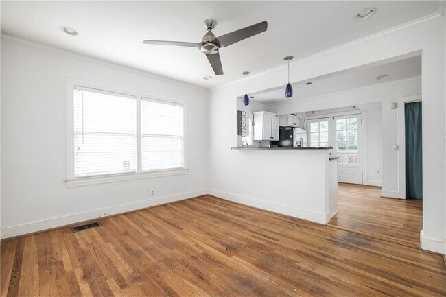 Foto del edificio - 545 Oakdale Rd NE