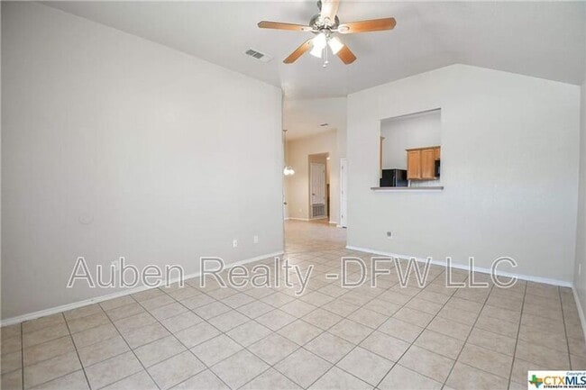 Building Photo - 1102 Leah Dr