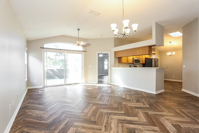 Building Photo - 1148 Brookwood Bluff Rd E