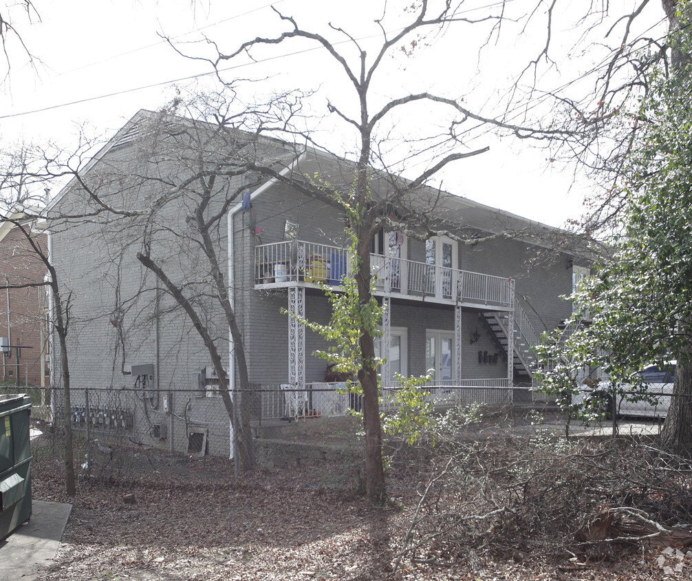 Building Photo - 1791 Vesta Ave
