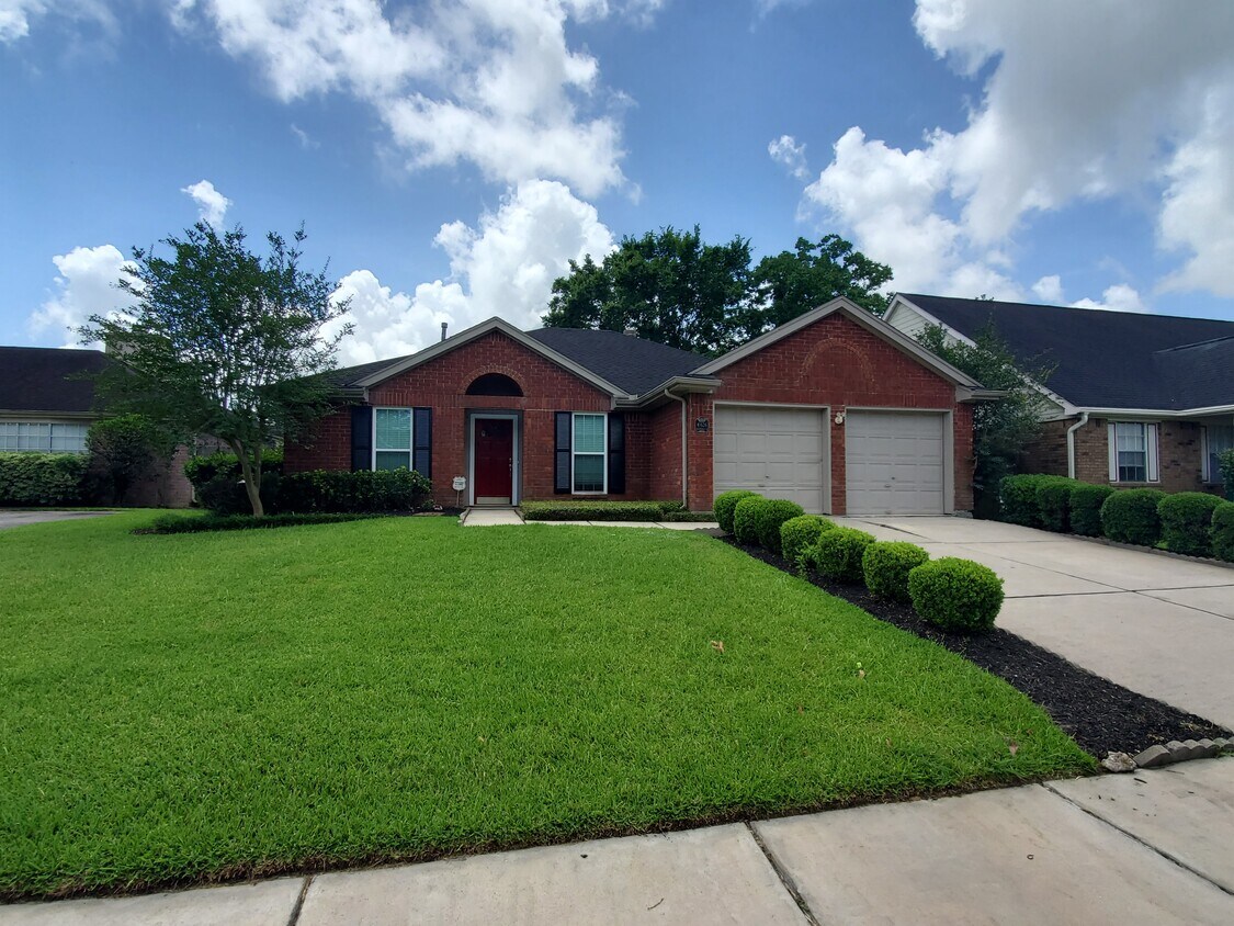 4426 Duesenberg Dr, Pearland, TX 77584 House Rental in Pearland, TX