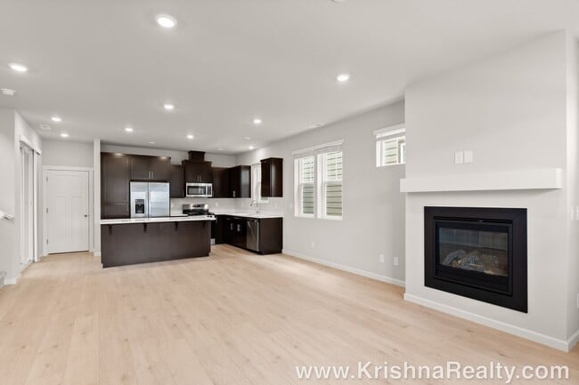 Building Photo - Beautiful *NEW CONSTRUCTION* 4 BD* 2.5 BA*...