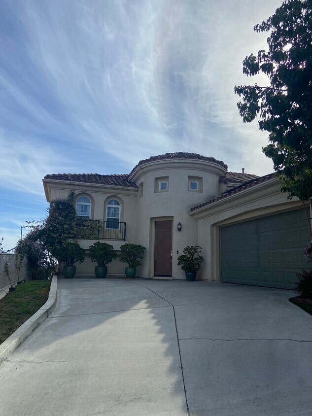 Afuera - 10157 Fabled Waters Ct