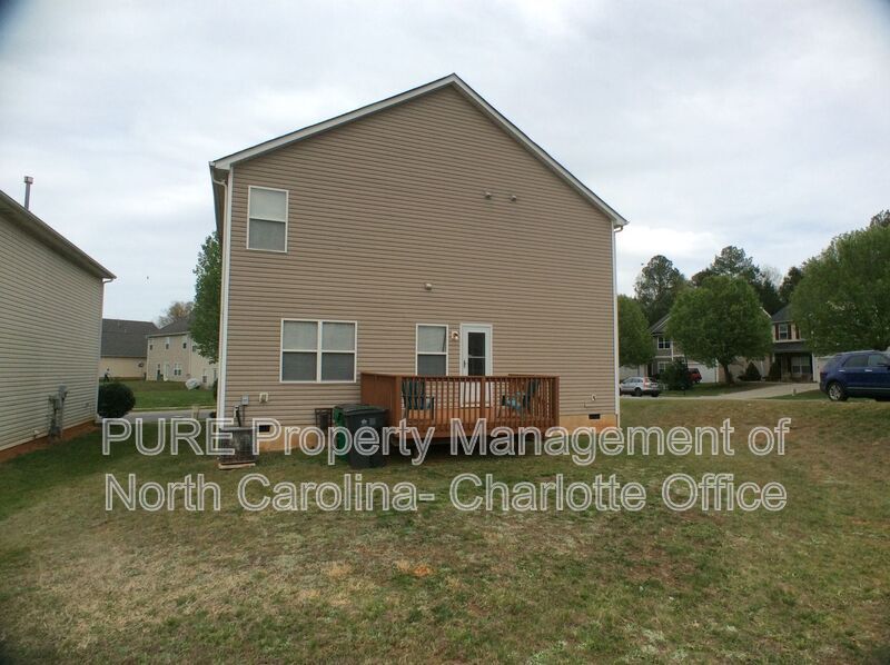 Foto del edificio - 8603 Earthenware Dr