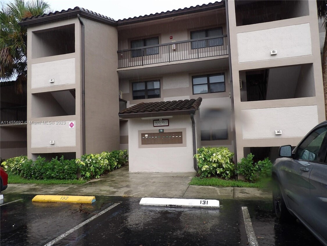 9870 Nob Hill Ln Unit 9870, Sunrise, FL 33351 Condo for Rent in