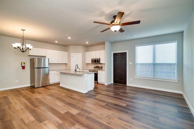 Building Photo - 745 Harvest Moon Dr