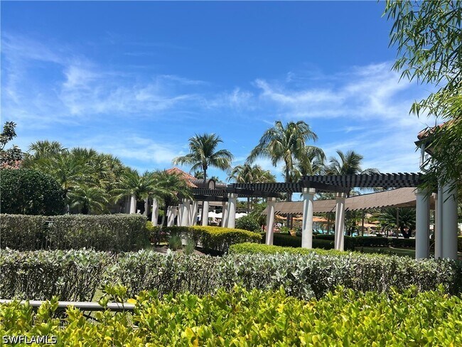 Building Photo - 9727 Acqua Ct