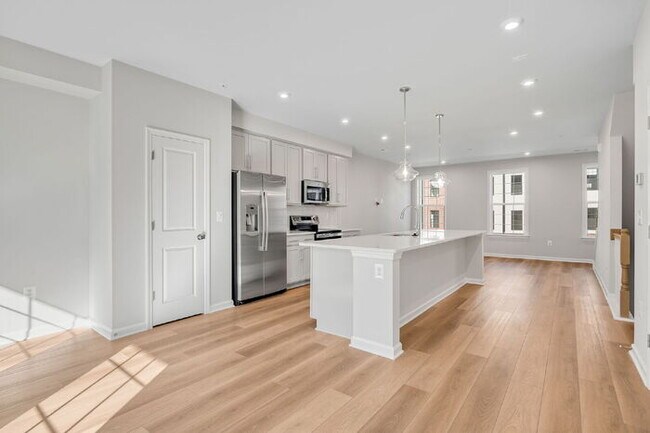 Foto del edificio - Brand New – 3 Bedroom Unit - Available NOW!