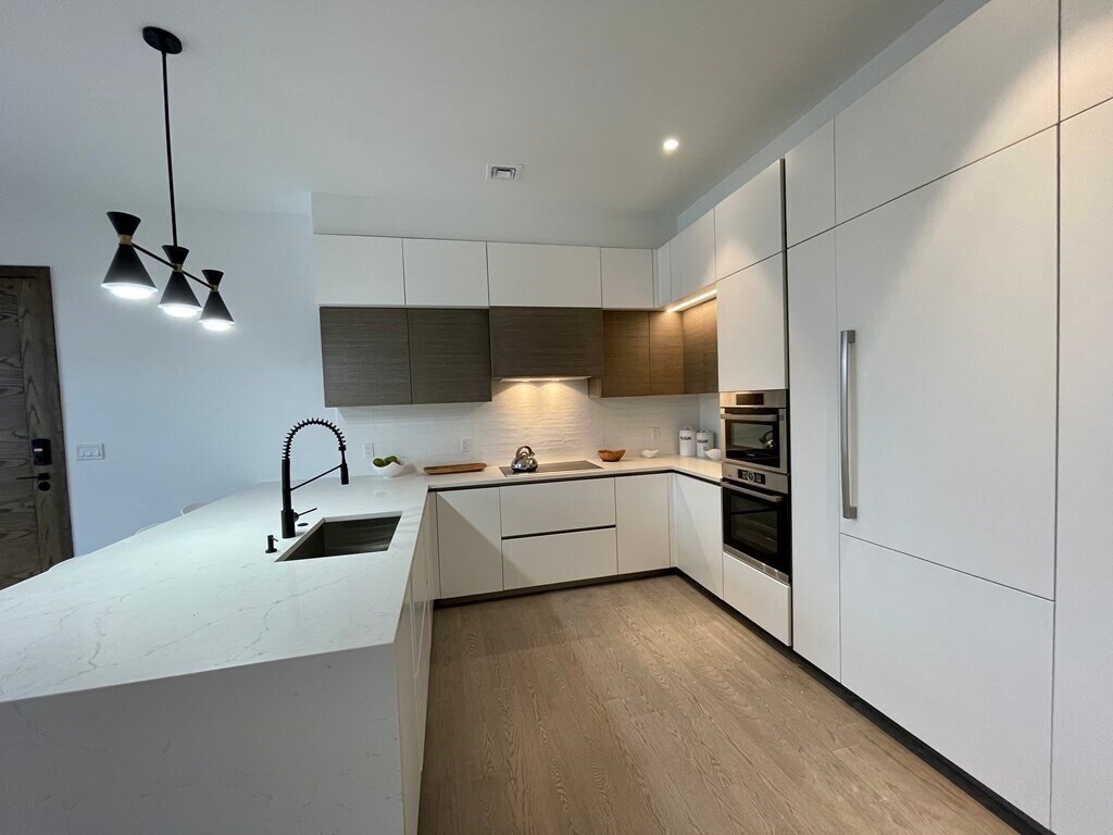 Foto principal - 10 Leverett St