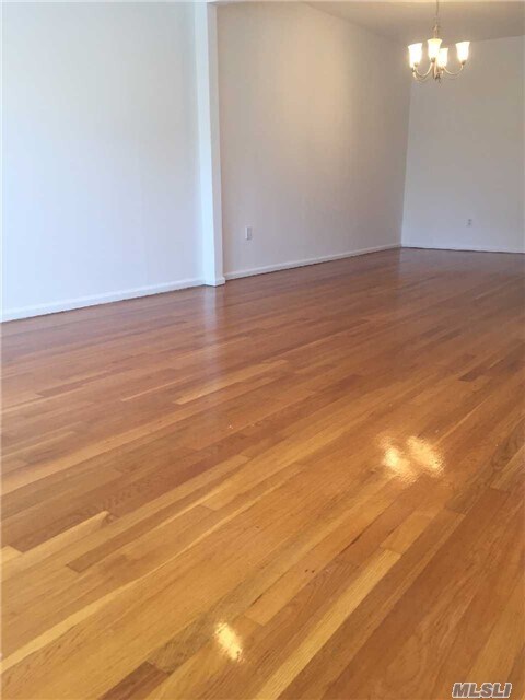 Foto del edificio - 163 Coventry Ave