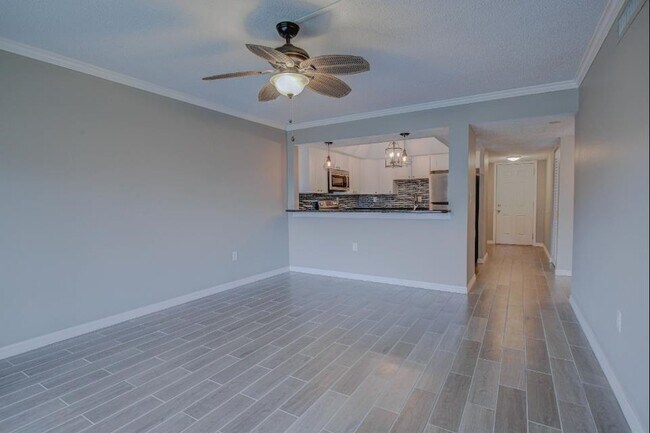 Building Photo - 7175-7A1a A1A S