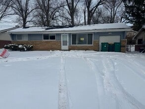 Building Photo - 9744 Lanier Dr