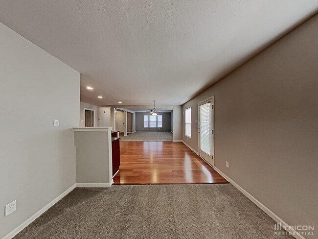 Foto del edificio - 815 Skywatch Ln