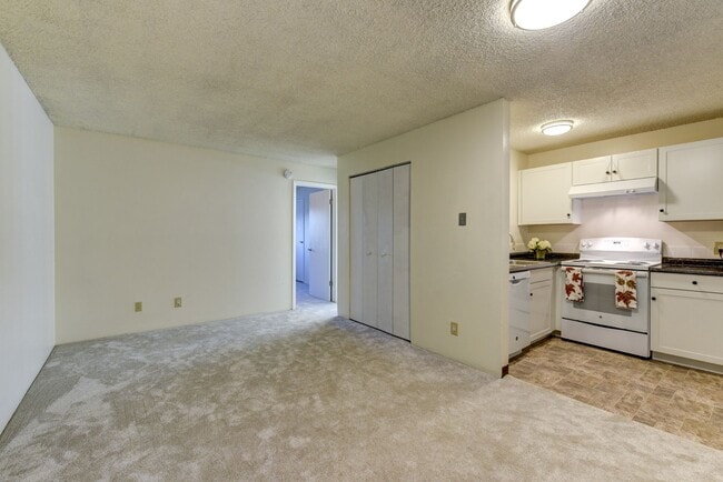 Photo - Pre-Leasing August 2026: Great 1 Bed, 1 Ba... House
