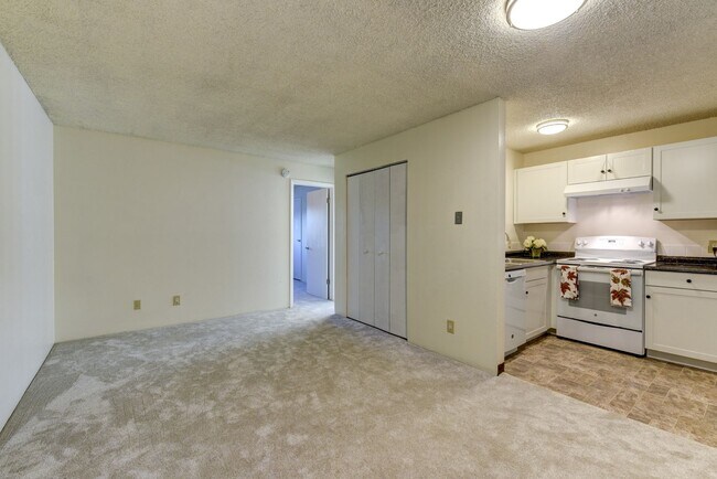 Foto del edificio - Pre-Leasing August 2026: Great 1 Bed, 1 Bath Close to CU and 29th Street Mall with included parki...