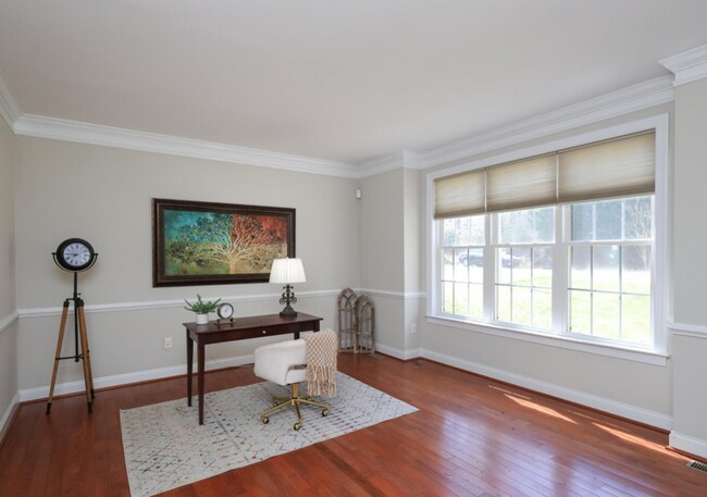 Foto del edificio - 8417 Henderson Rd