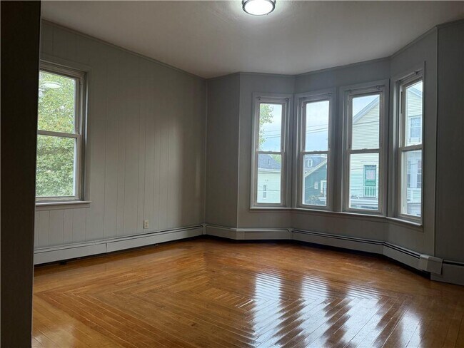 Foto del edificio - 50 E Transit St