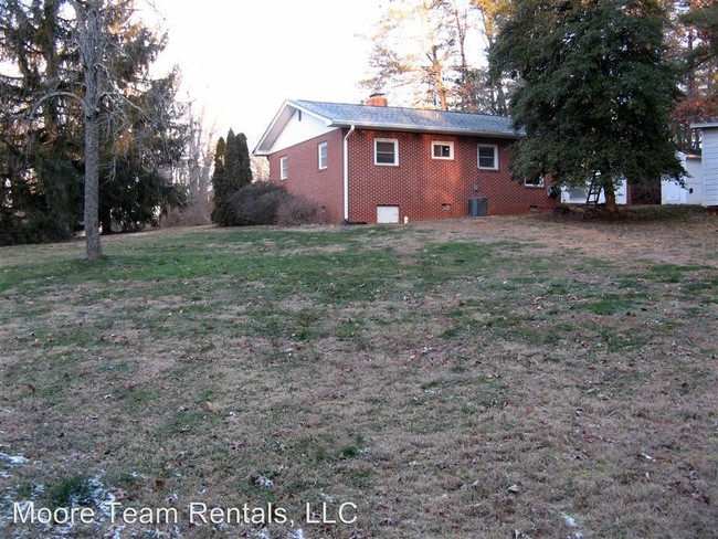 Foto del edificio - 2 br, 2 bath House - 3026 Holly Hill Road