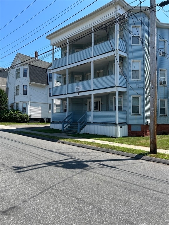 Building Photo - 80 Cochran St