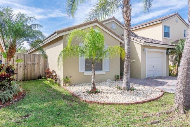 Foto del edificio - 1940 SE 14th Ct