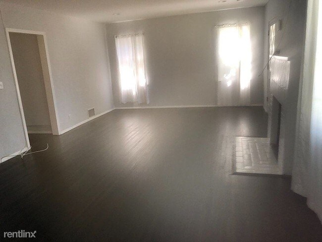 Building Photo - 2 br, 1 bath Apartment - 14408 Emelita Street