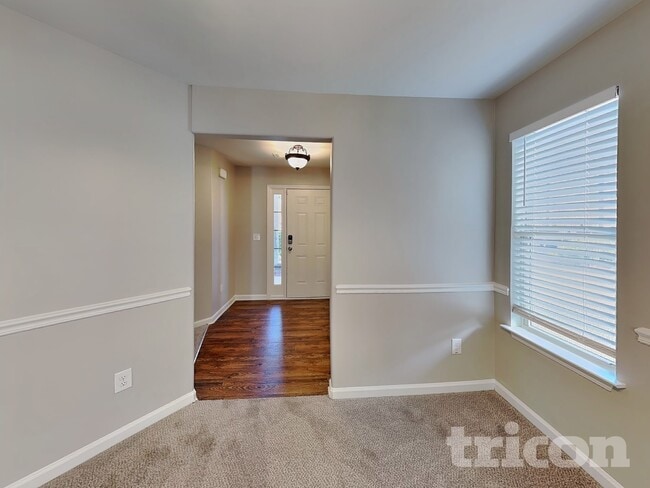 Building Photo - 121 Pristine Dr